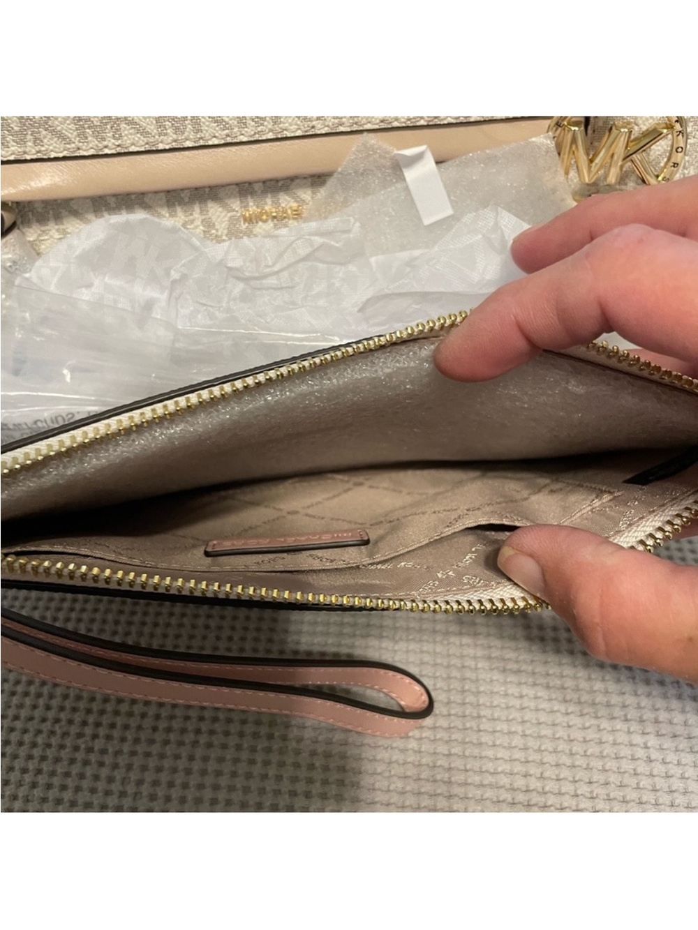 Michael Kors Cream Logo Tote with Blush Trim & Floral Wallet Set - Picture 5 of 7
